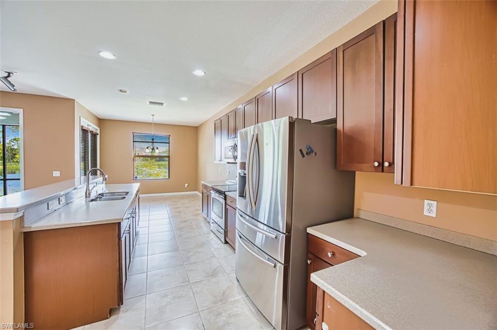 COLONY TRACE - Residential