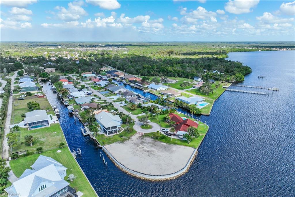 NORTH FORT MYERS - Land