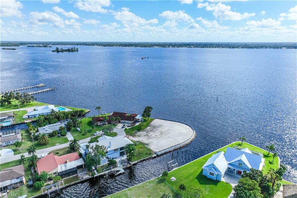 NORTH FORT MYERS - Land