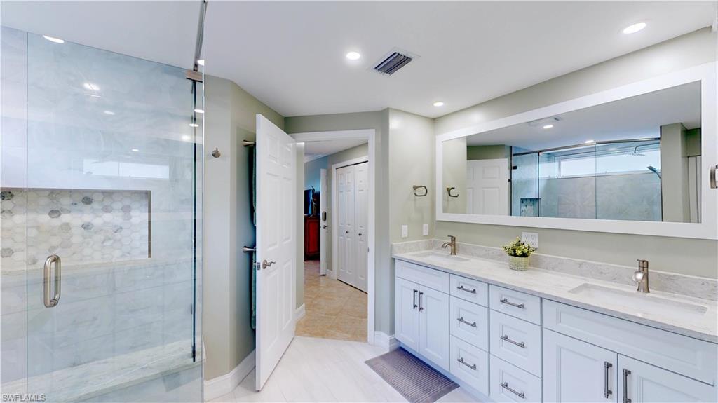 VILLAS AT WATERSIDE - Residential