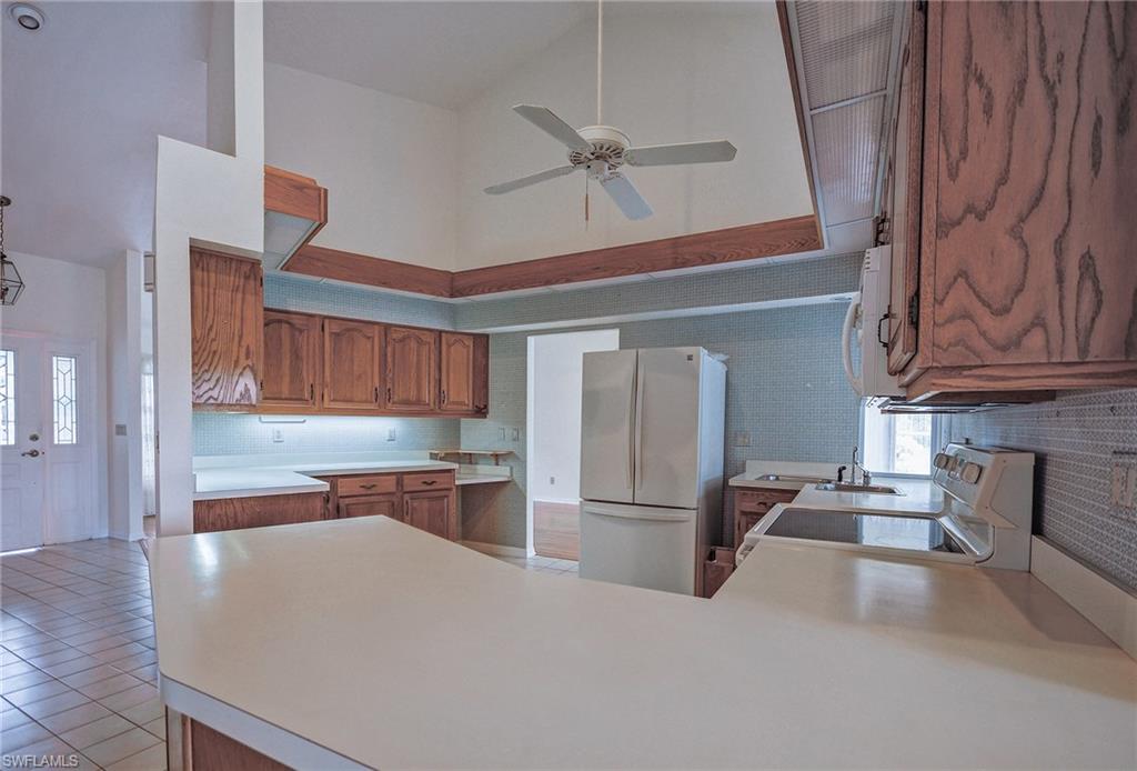 RIVIERA COLONY GOLF ESTATES - Residential