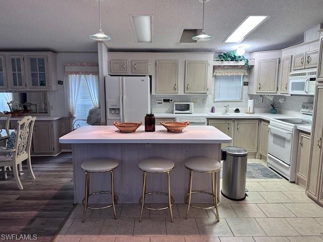 SILVER LAKES - Residential