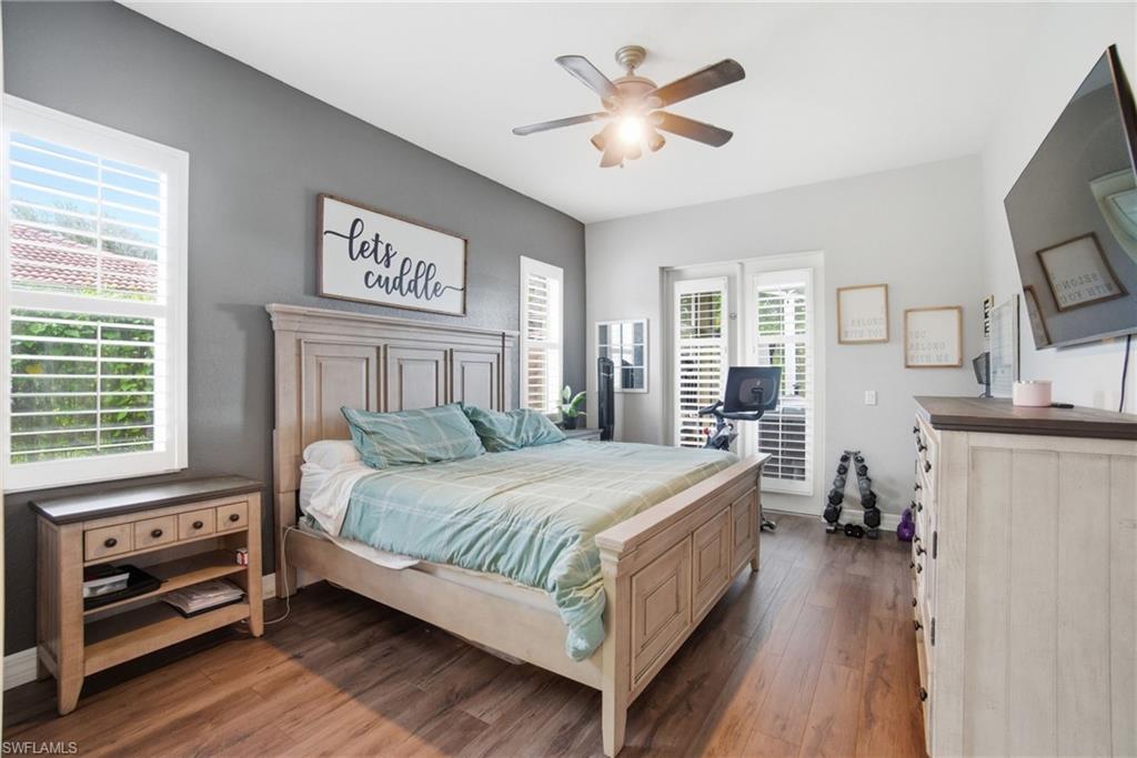 VALENCIA LAKES - Residential