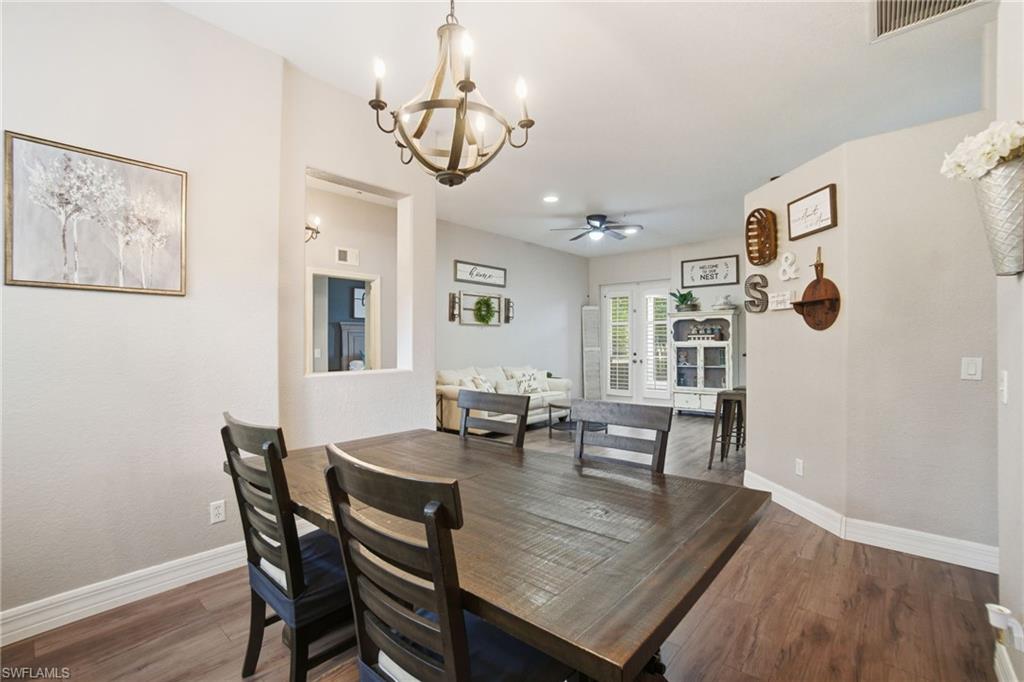 VALENCIA LAKES - Residential