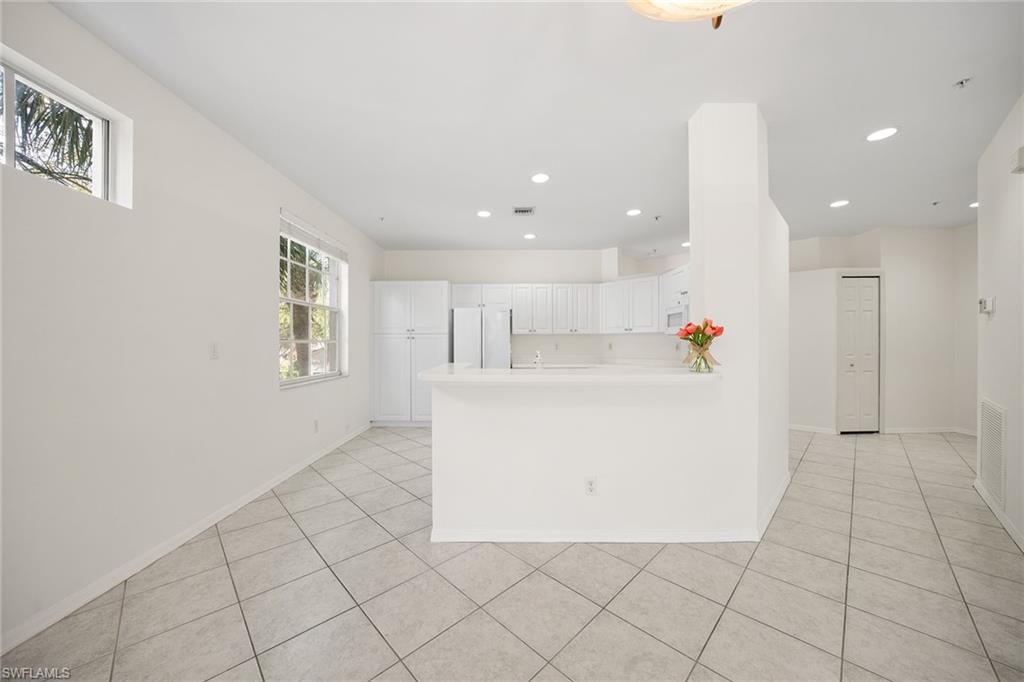 POINTE AT PELICAN LANDING - Residential