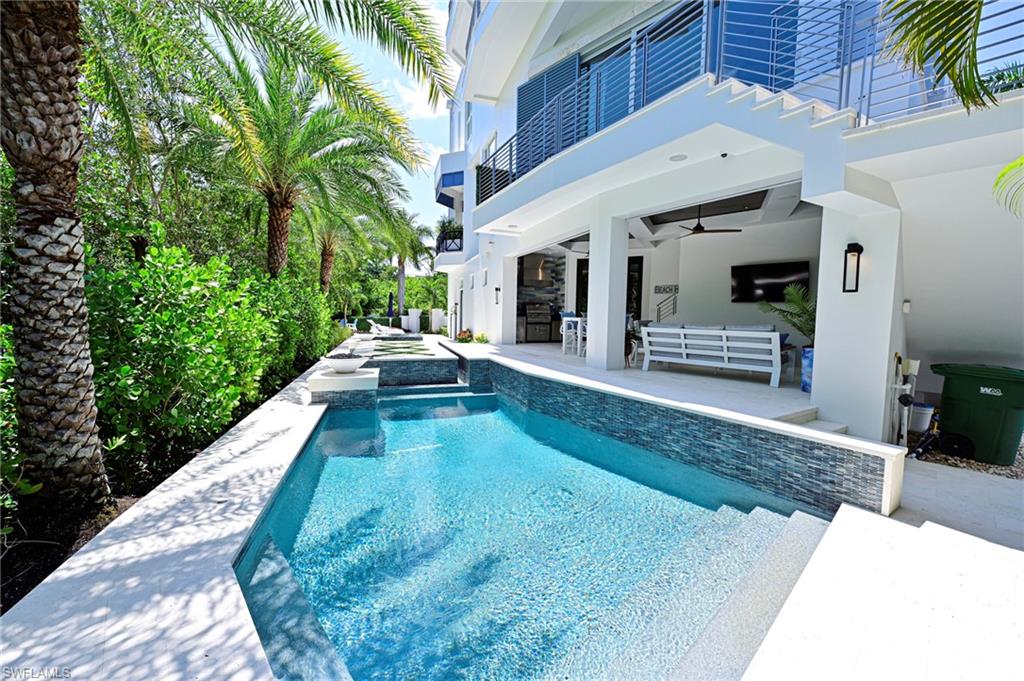 BAYFRONT GARDENS - Residential