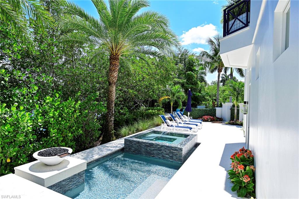 BAYFRONT GARDENS - Residential