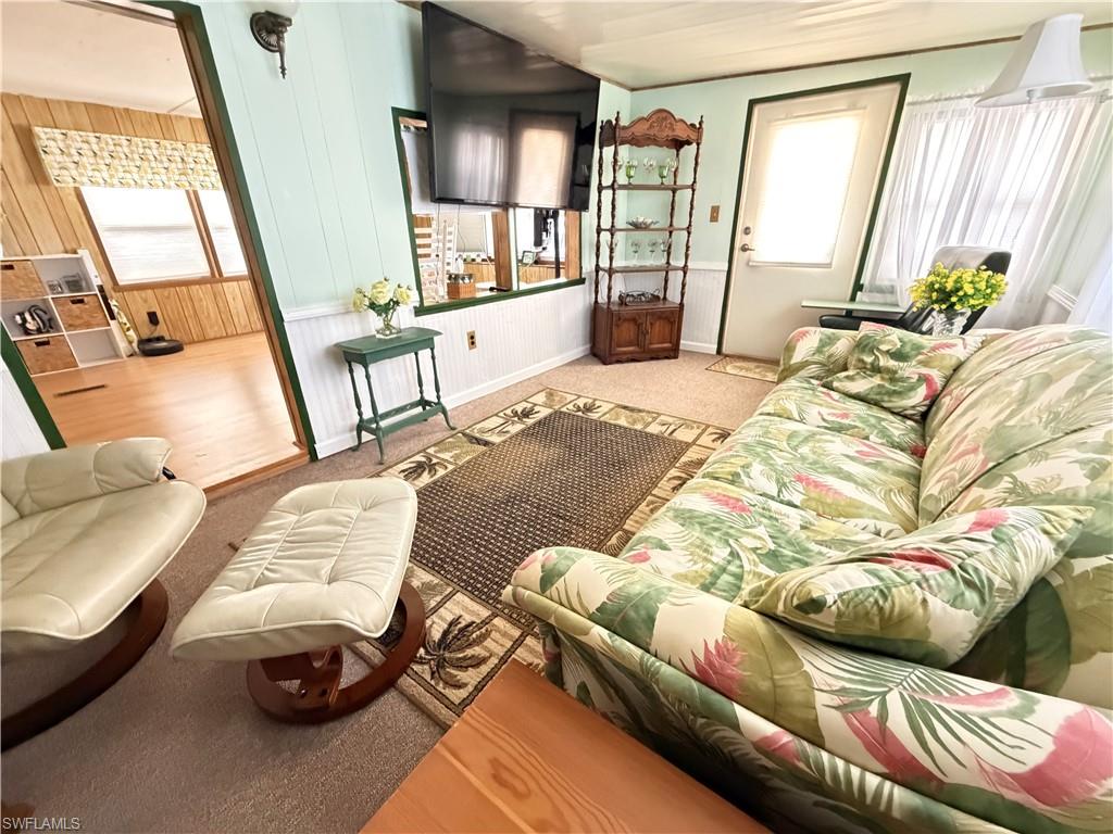CARRIAGE VILLAGE - Residential