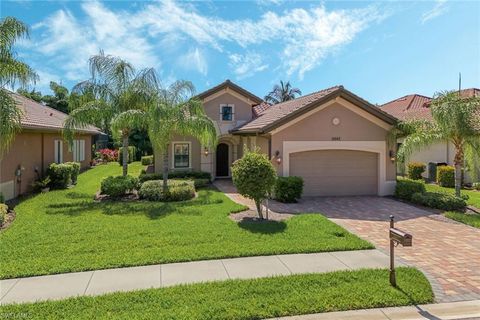 A home in NAPLES