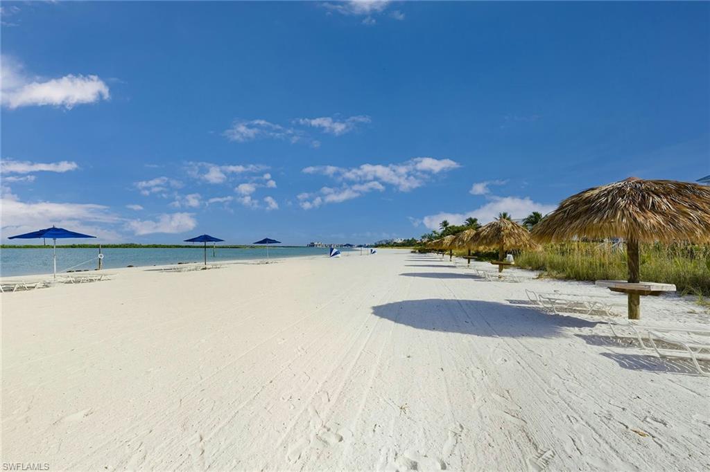 HIDEAWAY BEACH - Land