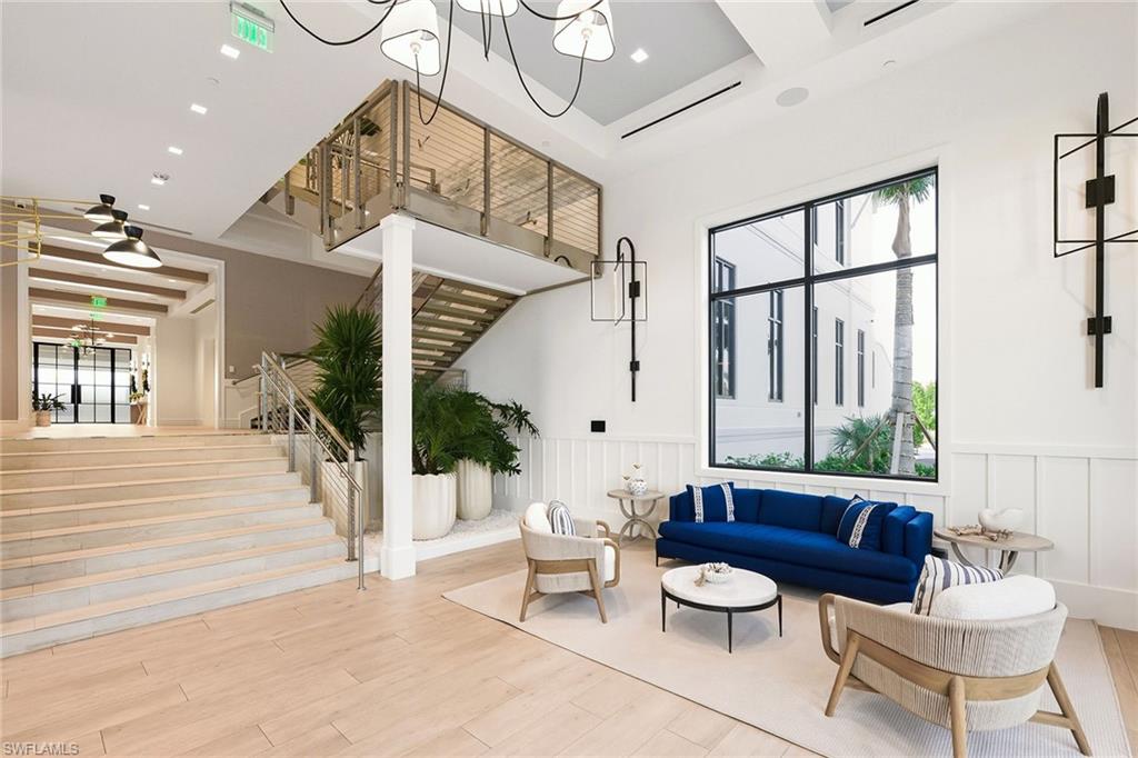 HIDEAWAY BEACH - Land