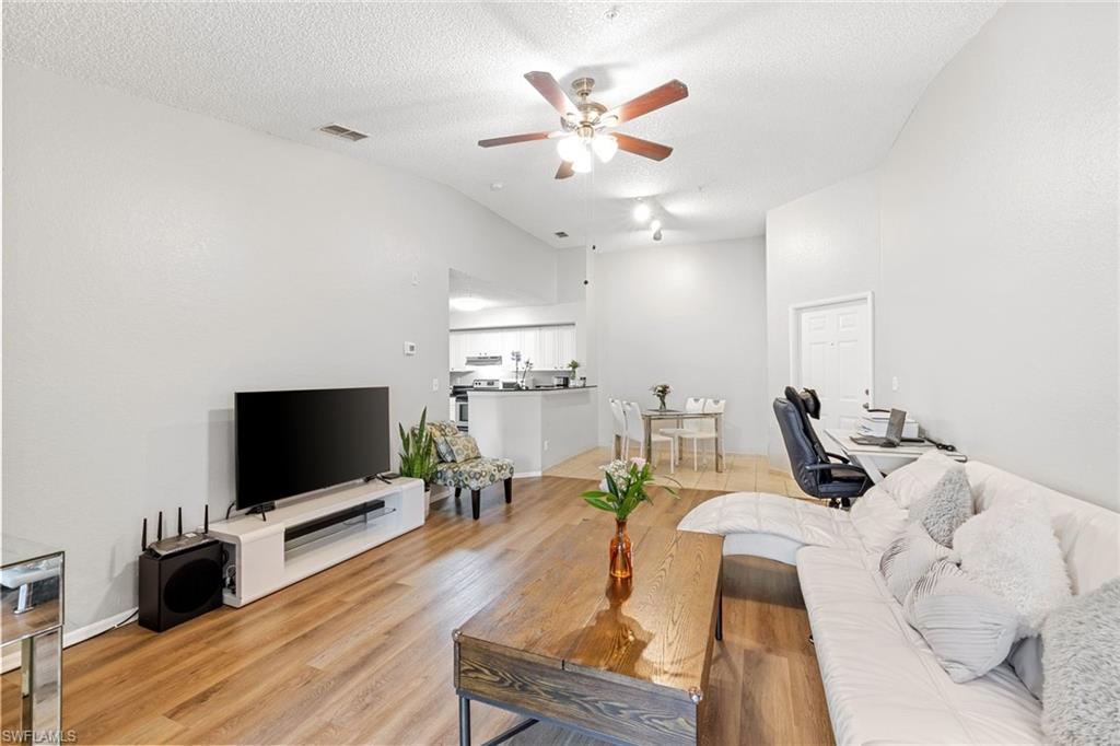 IBIS CLUB INTERNATIONAL - Residential