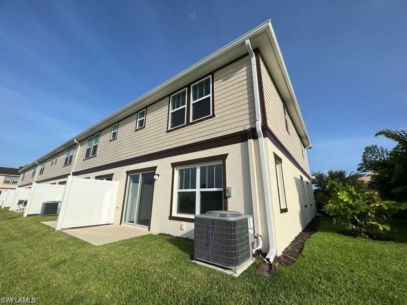 BAYSHORE COMMONS - Residential Lease