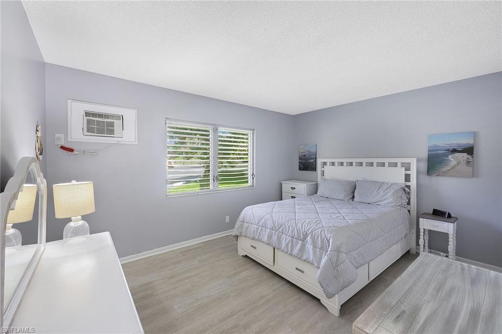 AQUARIUS APTS OF MARCO ISLAND - Residential