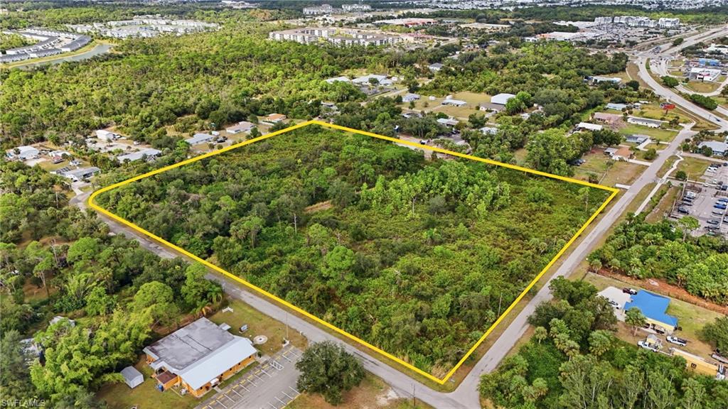 NORTH FORT MYERS - Land