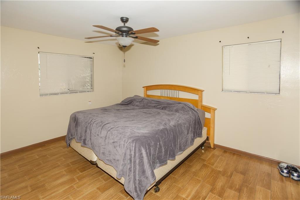 SAN CARLOS PARK - Residential