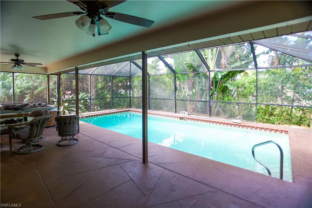 SAN CARLOS PARK - Residential