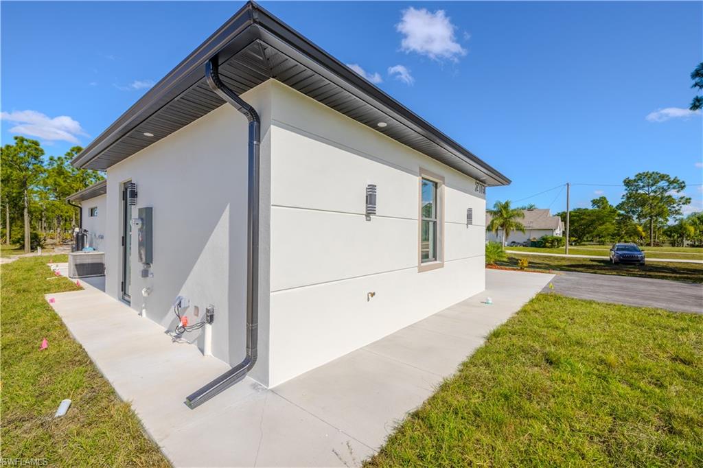 GOLDEN GATE ESTATES - Residential