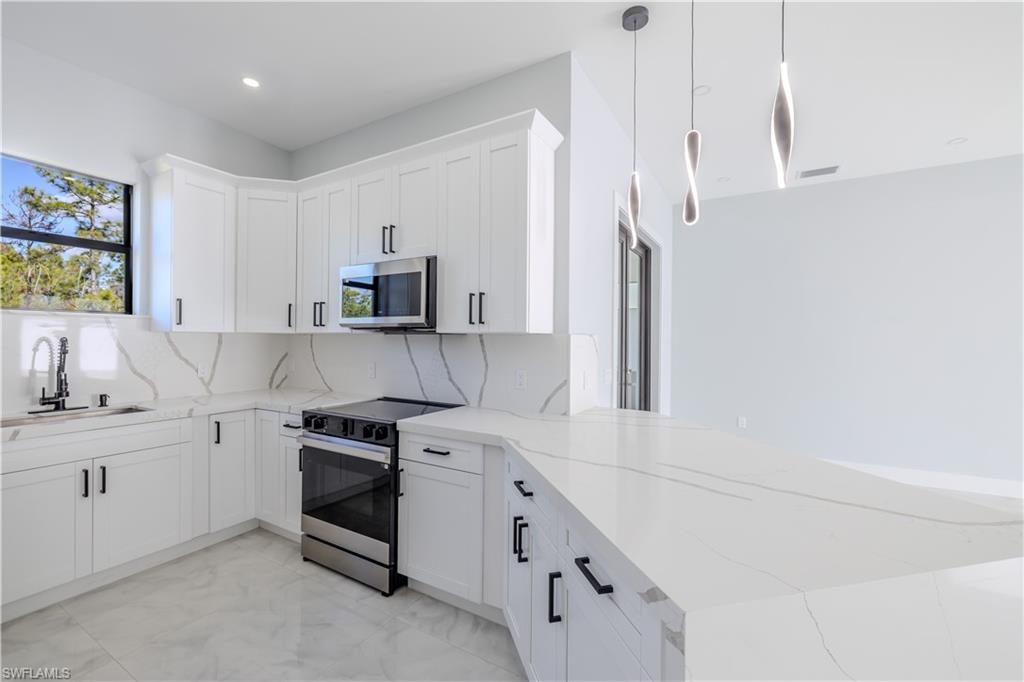 GOLDEN GATE ESTATES - Residential