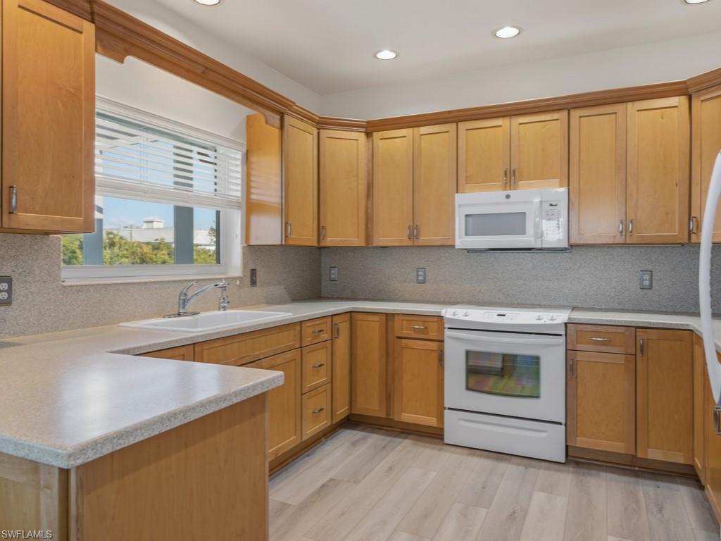 ISLES OF CAPRI - Residential