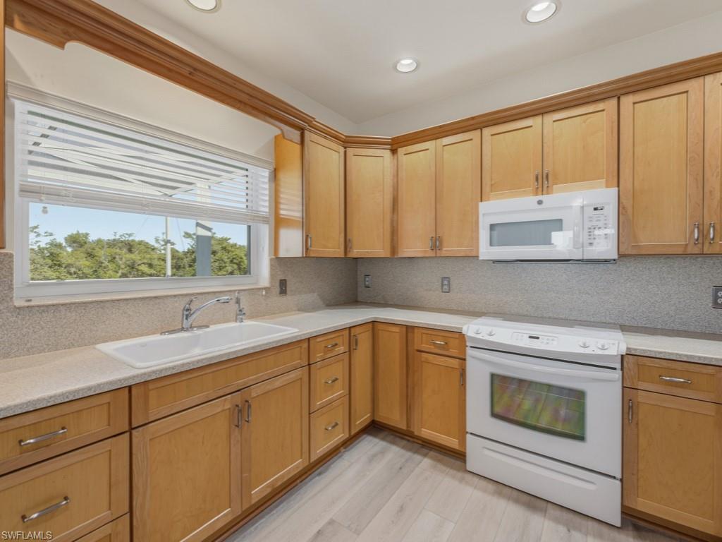 ISLES OF CAPRI - Residential