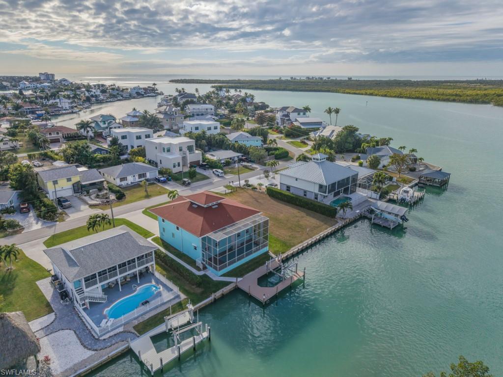 ISLES OF CAPRI - Residential