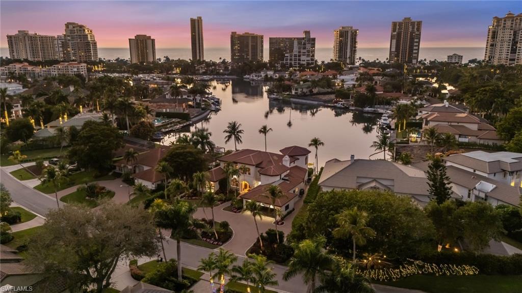 PARK SHORE - Residential