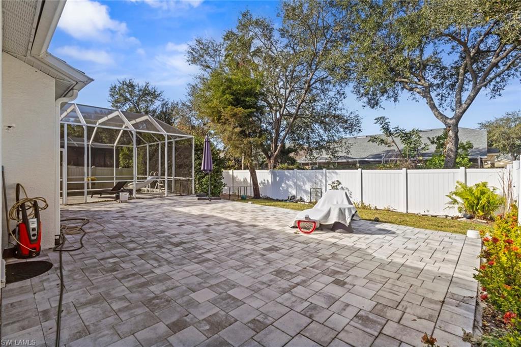 LAUREL LAKES - Residential