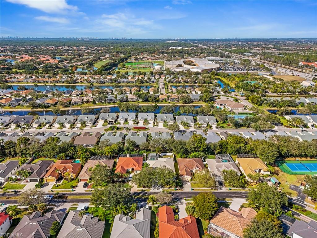 LAUREL LAKES - Residential