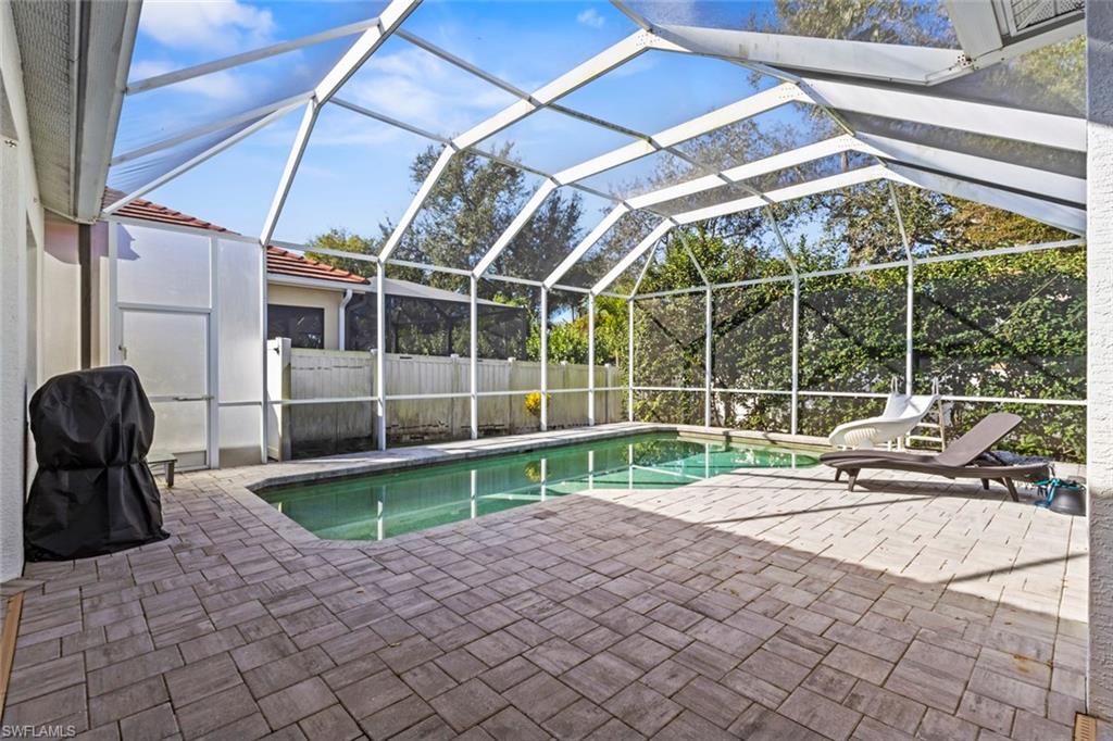 LAUREL LAKES - Residential