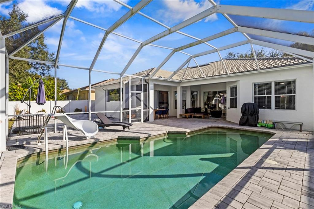 LAUREL LAKES - Residential