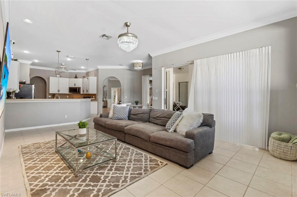 LAUREL LAKES - Residential