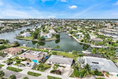 A home in MARCO ISLAND