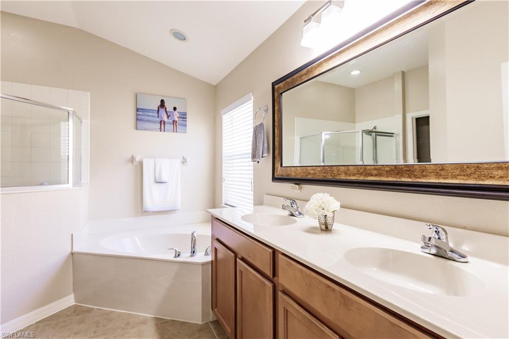 CALUSA PALMS - Residential