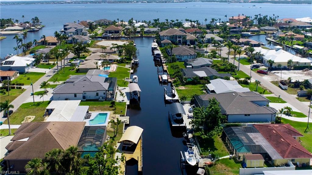 YACHT CLUB - Residential