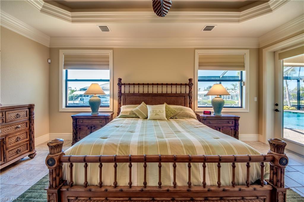 YACHT CLUB - Residential