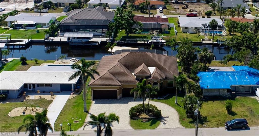 YACHT CLUB - Residential