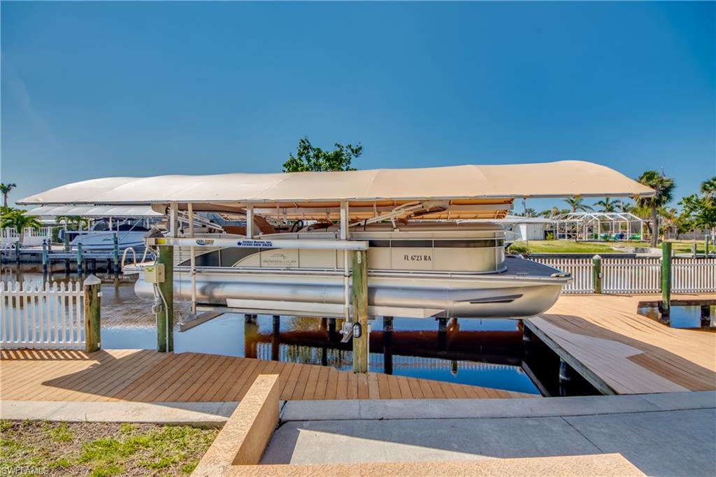 YACHT CLUB - Residential