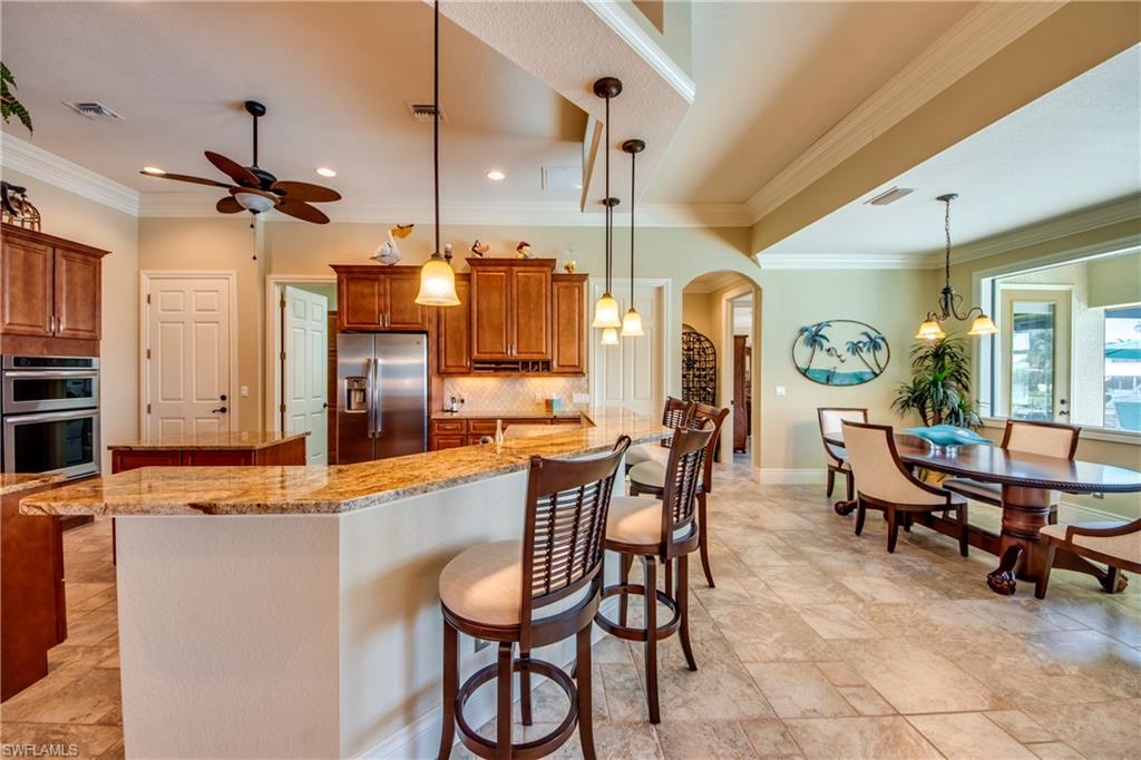 YACHT CLUB - Residential