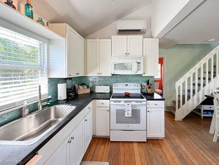 CASTAWAY KEY UNRECORDED SUBDIVISION - Residential