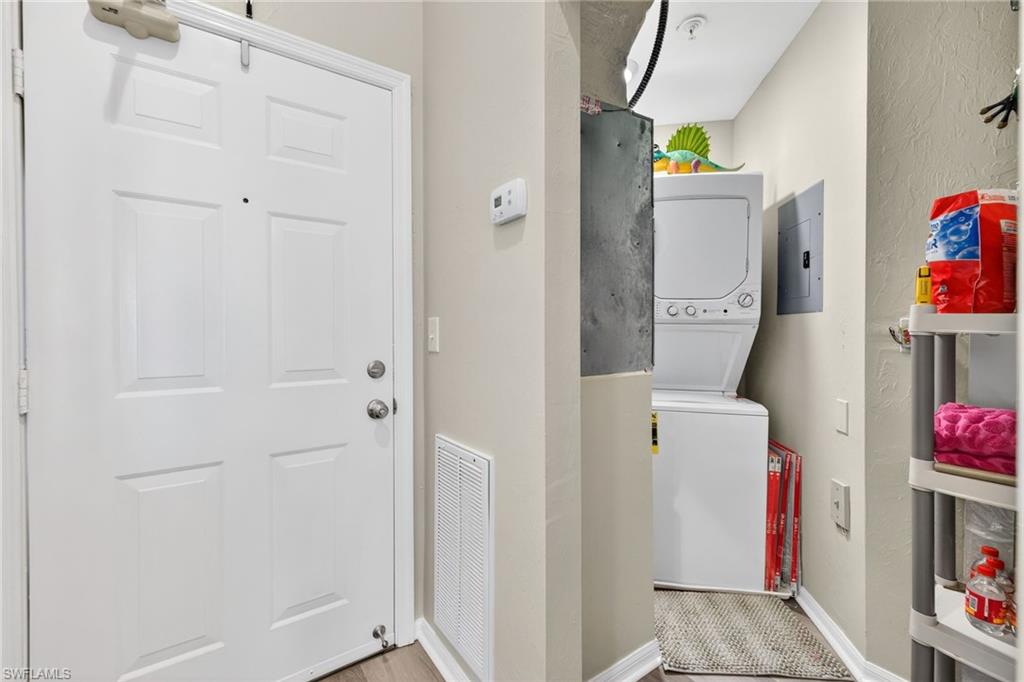 SUMMERWIND - Residential