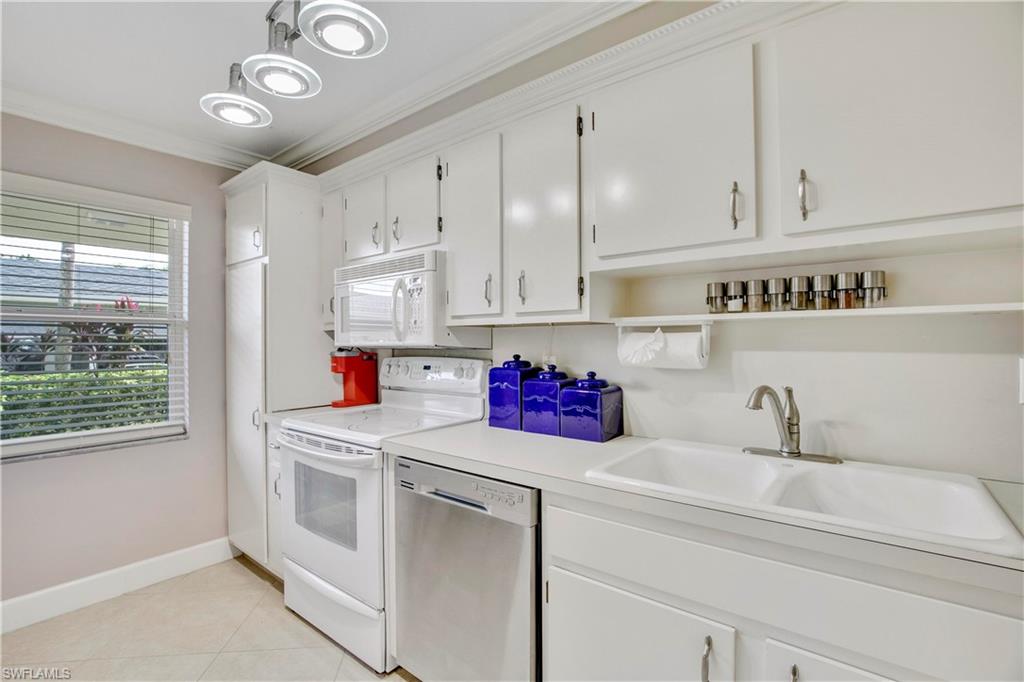 FRENCH VILLAGE OF MARCO - Residential