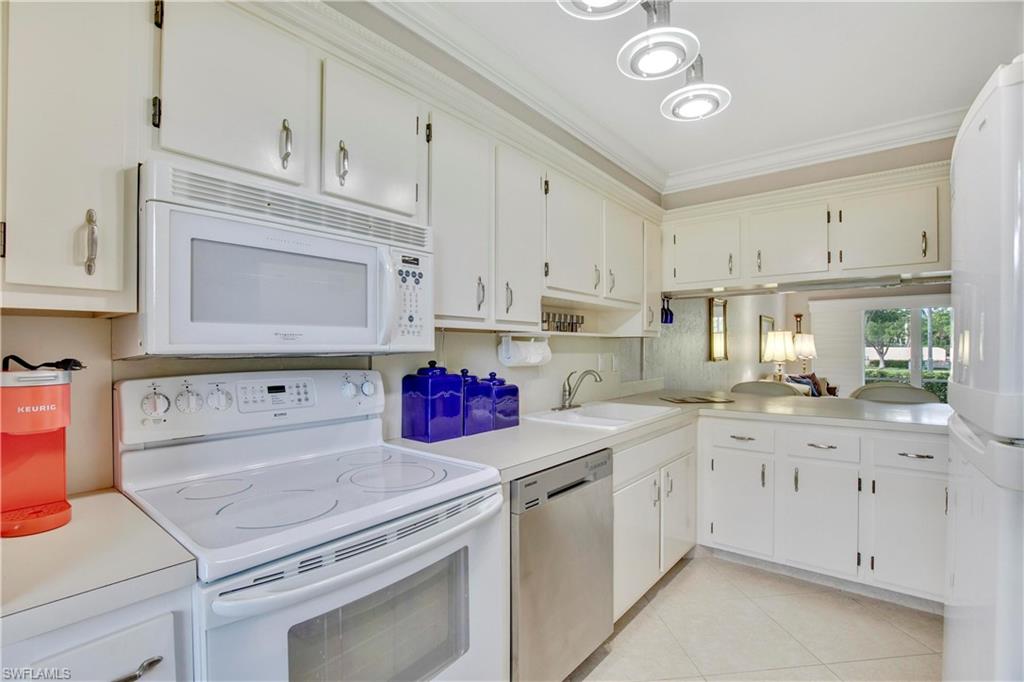 FRENCH VILLAGE OF MARCO - Residential