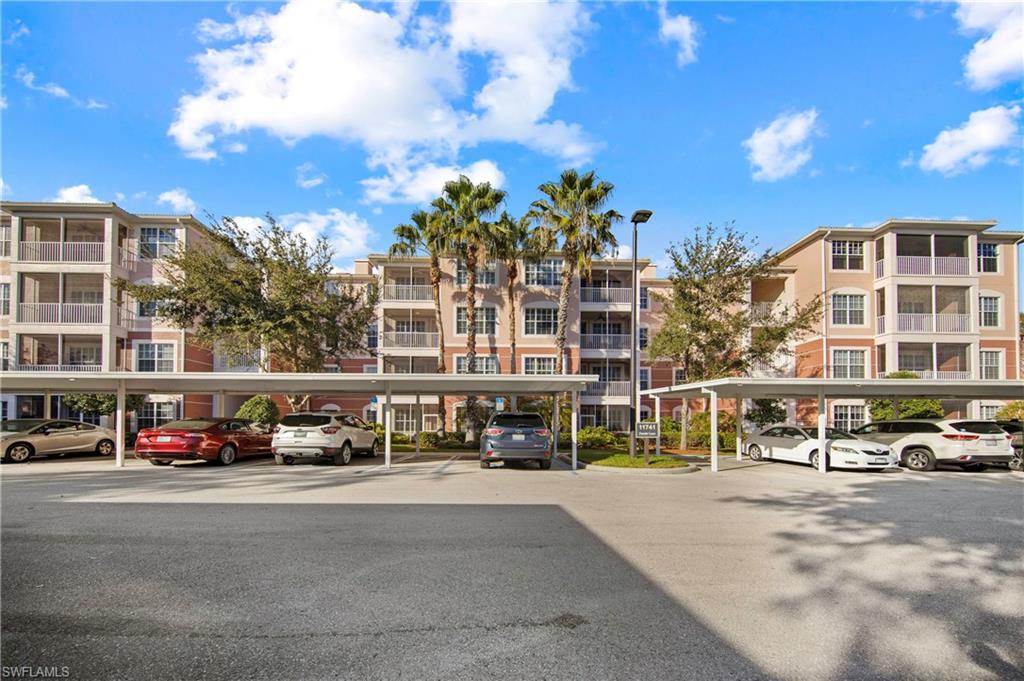 Royal Pointe - Residential