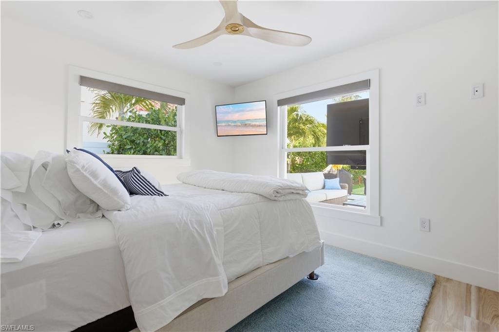 NAPLES PARK - Residential