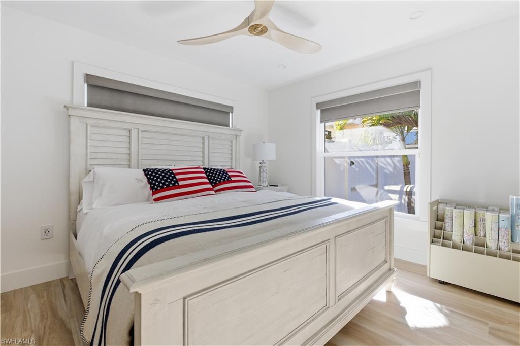 NAPLES PARK - Residential