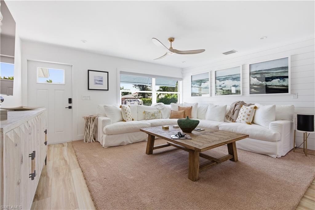 NAPLES PARK - Residential