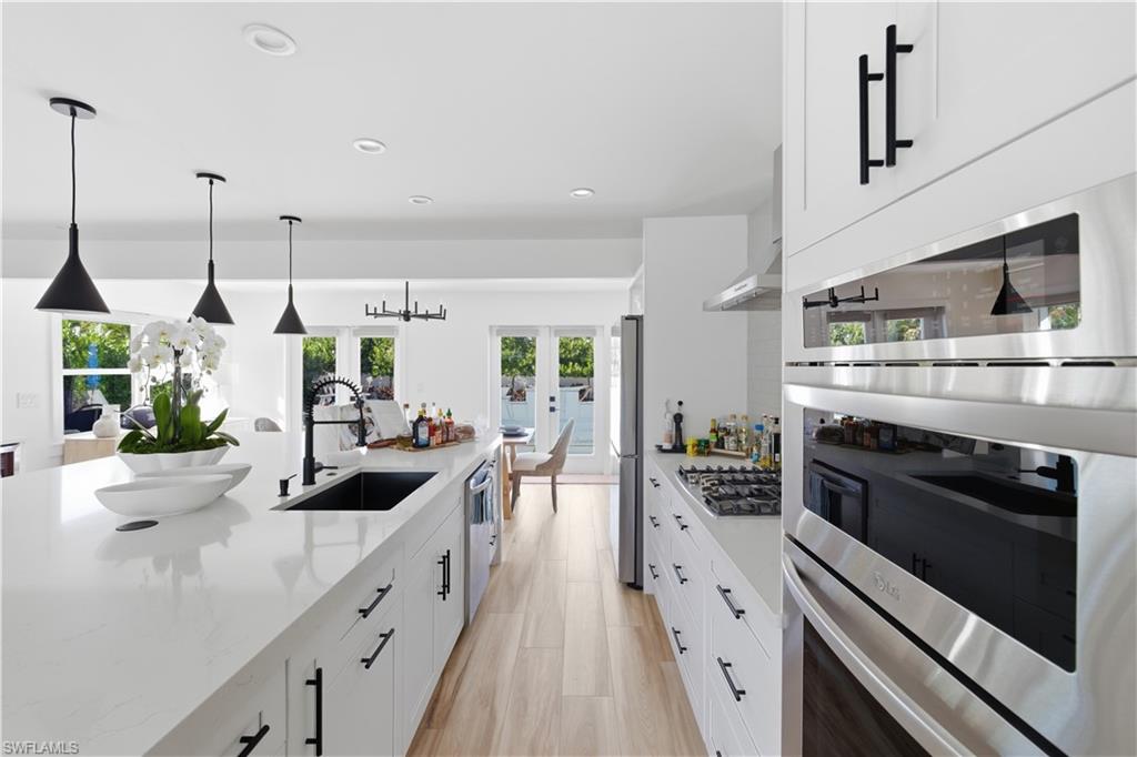 NAPLES PARK - Residential