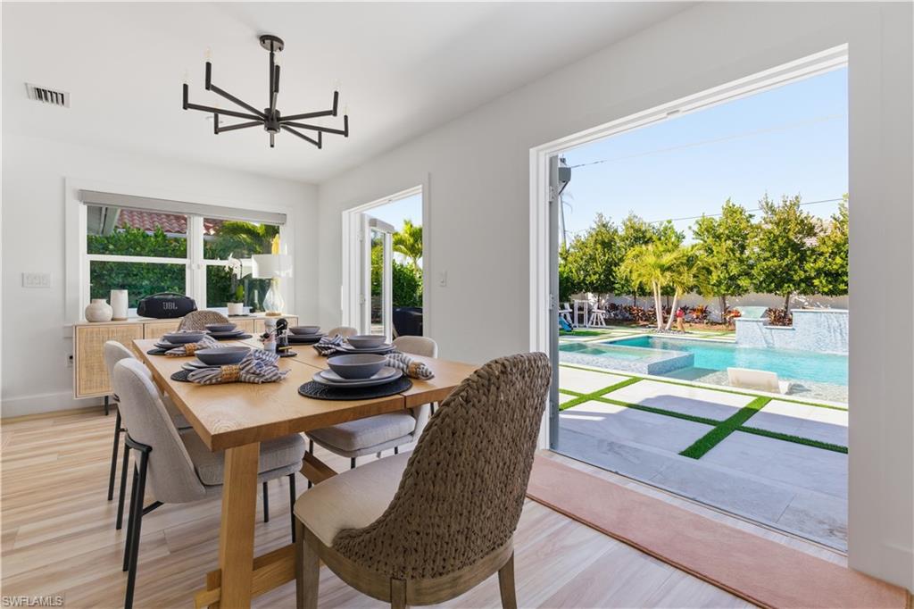 NAPLES PARK - Residential