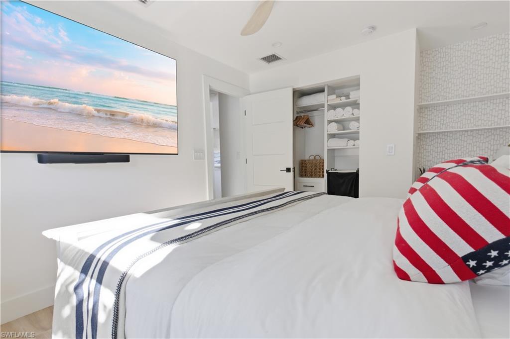 NAPLES PARK - Residential